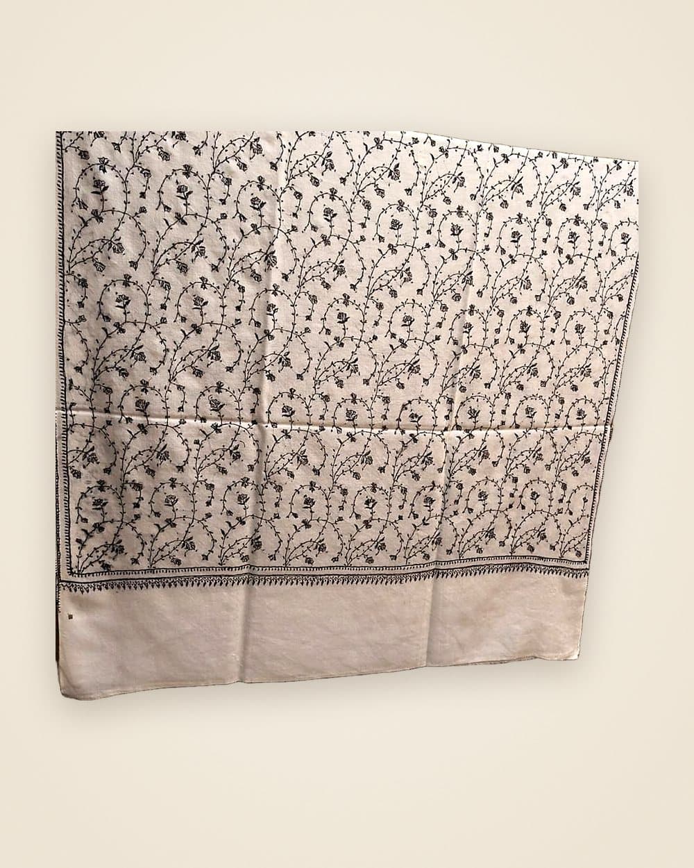 Sozni Jaal Shawl — Ivory