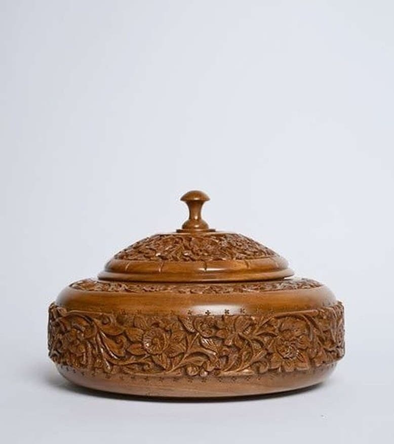 Round Lidded Bowl — Deep carving