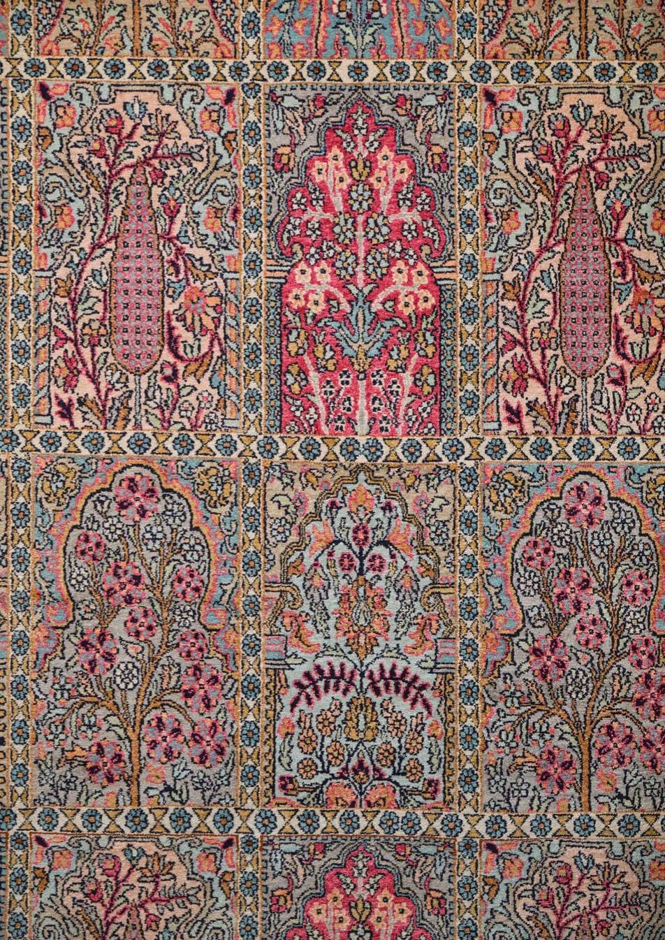 Hamdaan silk carpet